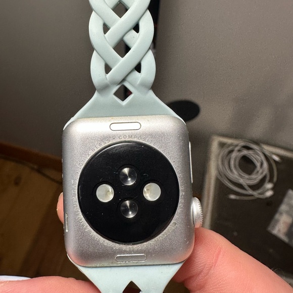 Apple Watch 3 + 15 Watch Bands - Picture 2 of 6